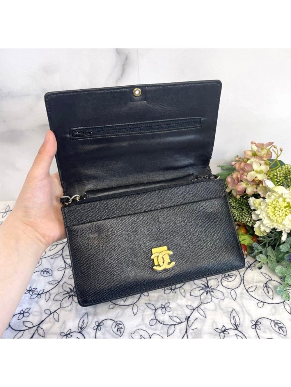 Chanel Chain Wallet Caviar Leather CC Logo - Picture 9 of 15